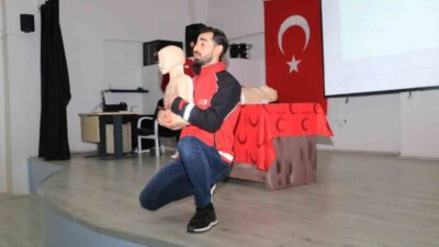 Kızılay ekipleri tarafından Çocuk Evleri Sitesinde bakım ve koruma altında