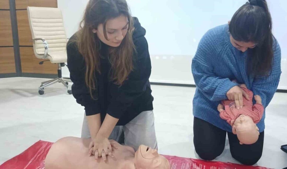 Aydın İl Milli Eğitim Müdürlüğü İlk Yardım Merkezi’nden gelen eğitici