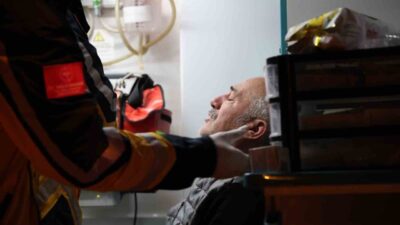 Elazığ’da kombi bacasının yerinden çıkması sonucu, aynı evdeki 4’ü çocuk