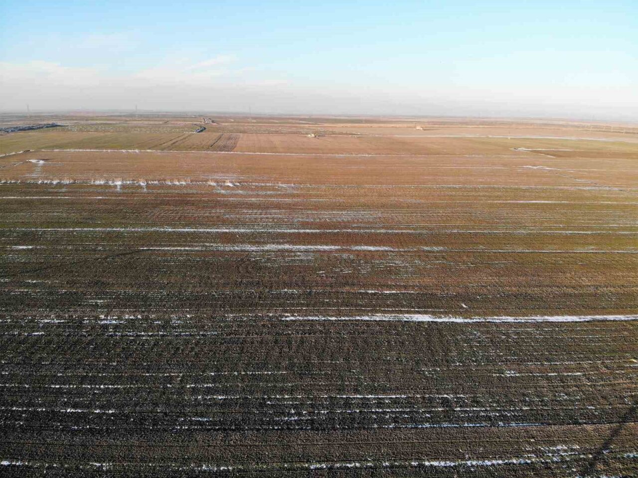 Konya’da kar yağışının bazı ilçelerde etkili olmasına rağmen şehir merkezine
