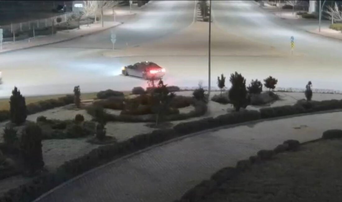 Konya’da polis ekiplerince ‘drift’ atarak trafik güvenliğini tehlikeye düşüren ve