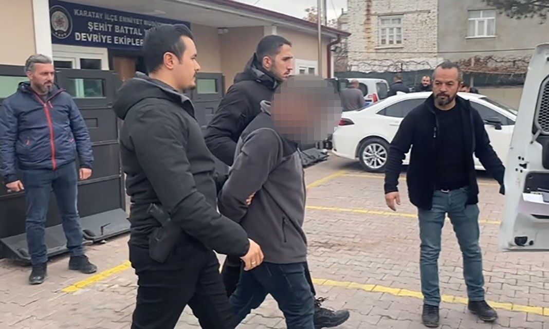 Konya’da hakkında çok sayıda suç kaydı bulunan ve kadın kılığına