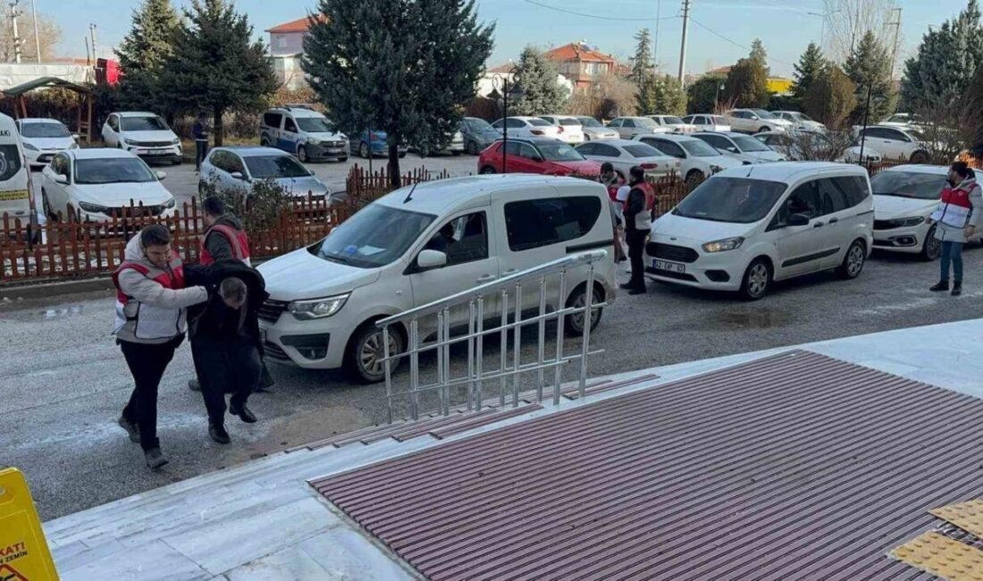 Konya’nın Ereğli ilçesinde akaryakıt istasyonun market bölümünden yaklaşık 13 bin