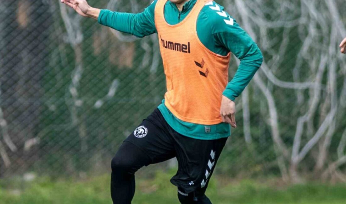 Konyaspor, devre arası kamp hazırlıkları için bulunduğu Antalya’da öğle saatlerinde