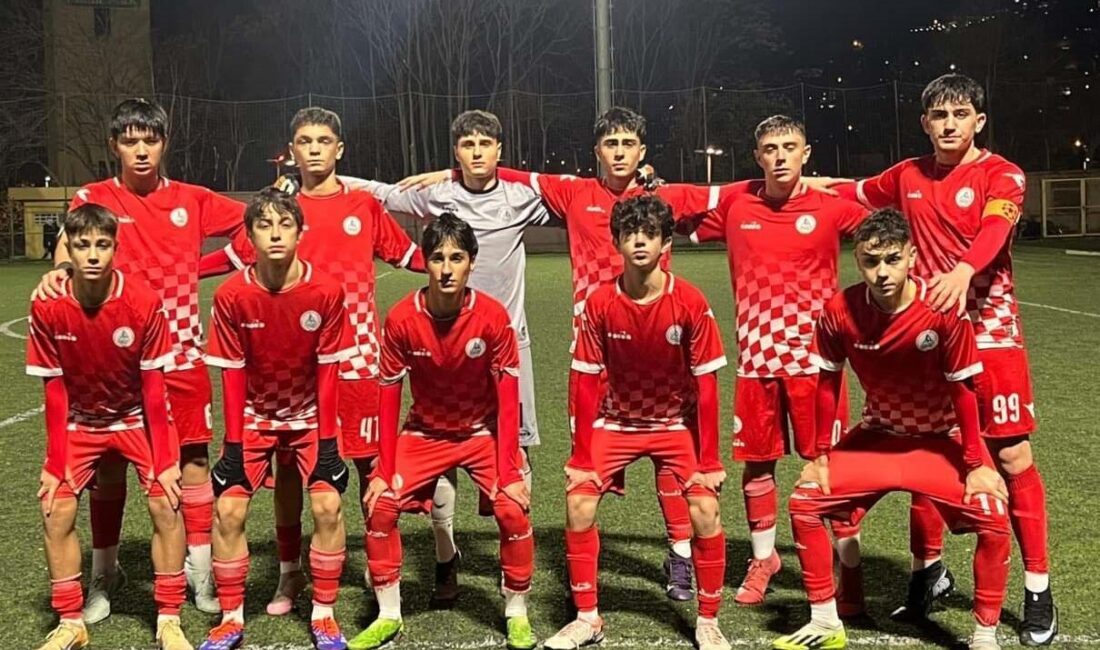 Kocaeli U16 Futbol Ligi Play-Off B Grubu ilk maçında Körfez