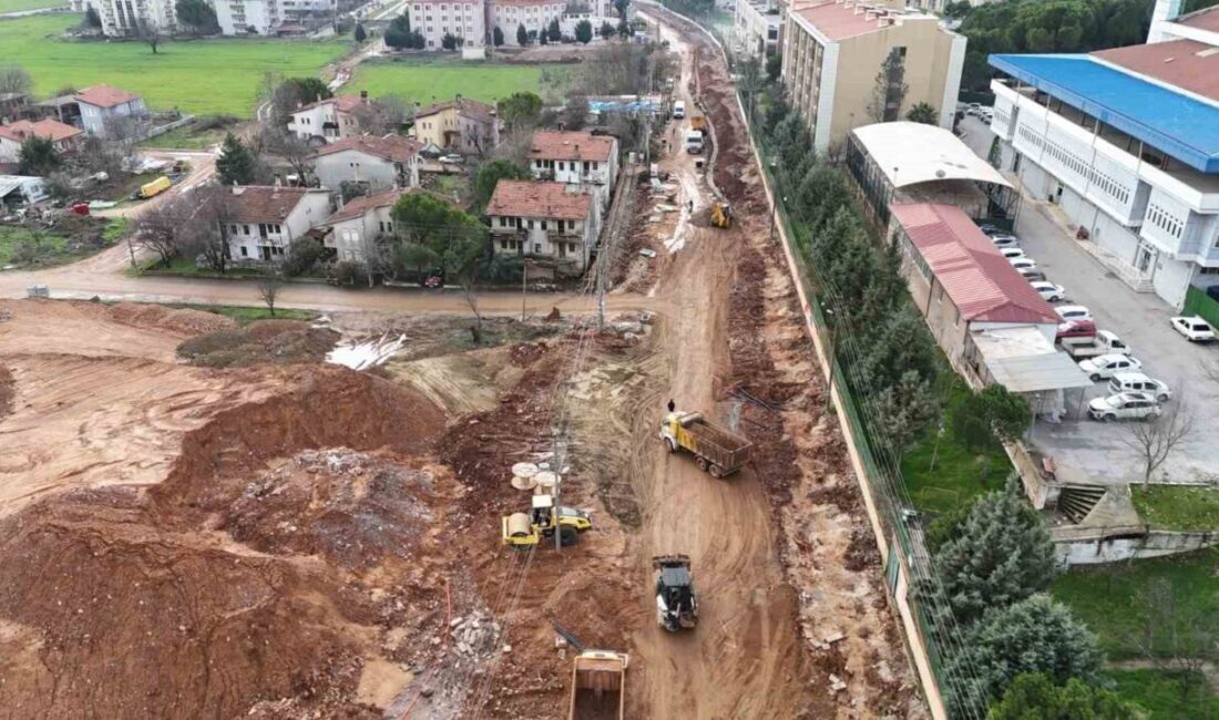 Muğla Büyükşehir Belediyesi, Menteşe’nin Kötekli ve Yeniköy bölgelerinde altyapıdan üstyapıya