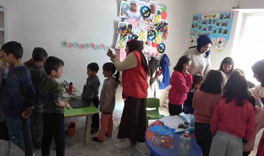 Muş’un Hasköy ilçesine bağlı Böğürdelen İlkokulu’nda eğitim gören çocuklar, Hasköy