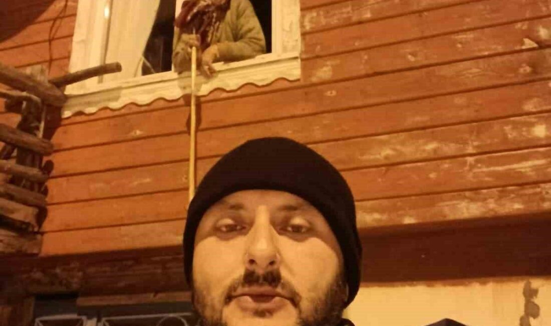 Kastamonu’nun İnebolu ilçesinde yaşlı kadının biten ilaçlarını köy muhtarı iki