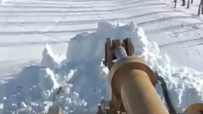 Ağrı’nın Patnos ilçesinde etkili olan yoğun kar yağışı, Süphan Dağı