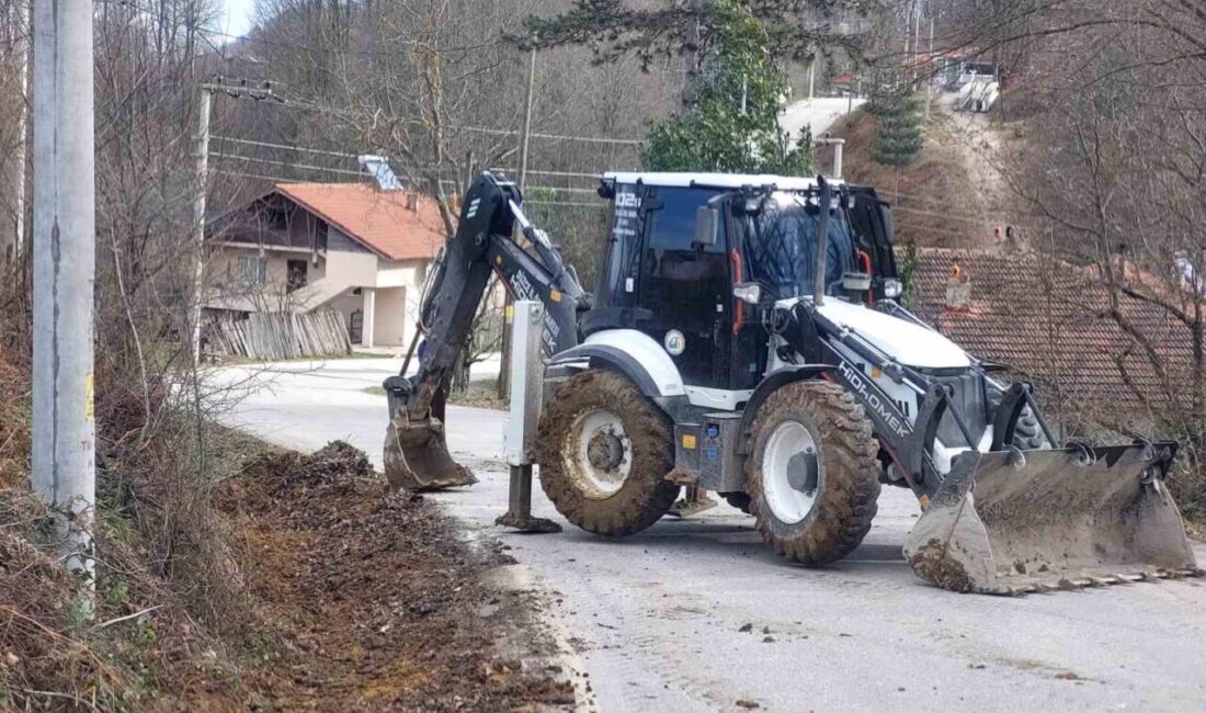 DÜZCE (İHA) – Düzce İl Özel İdaresi tarafından, köy yollarında