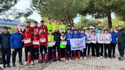 Manisa’nın Akhisar ilçesinde Gençlik ve Spor Bakanlığı tarafından düzenlenen Okul