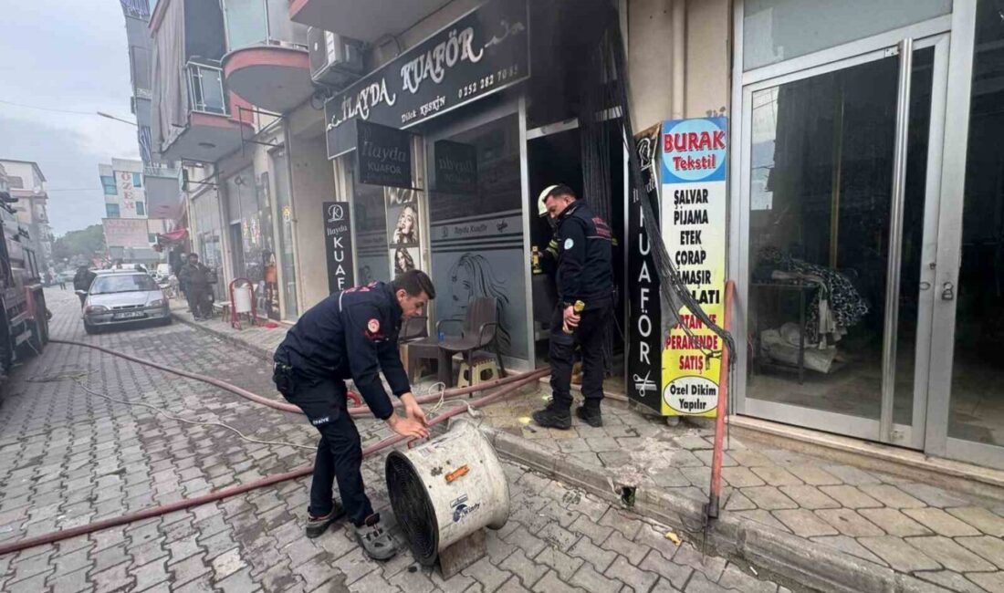 Muğla’nın Ortaca ilçesinde bir kuaför işletmesinden bir anda yükselen dumanlar
