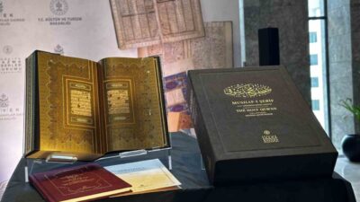 Mehmed Şevki Efendi’ye ait Mushaf-ı Şerif Kitabının tanıtım toplantısında konuşan