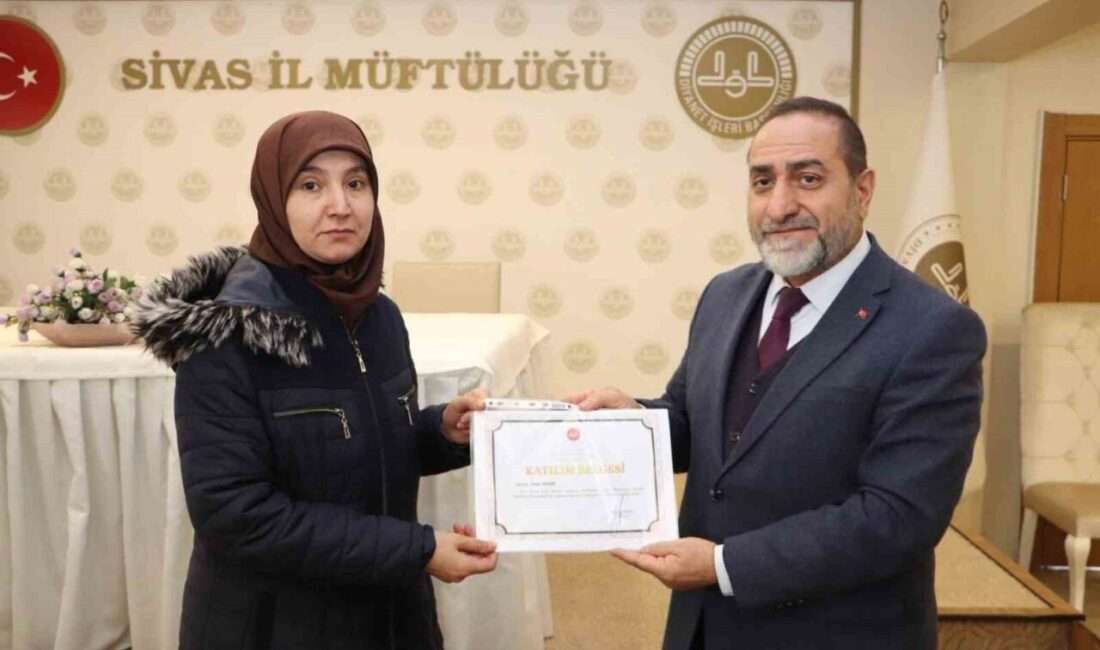 Sivas İl Müftülüğü tarafından geçici Kur’an kursu öğreticilerine yönelik düzenlenen