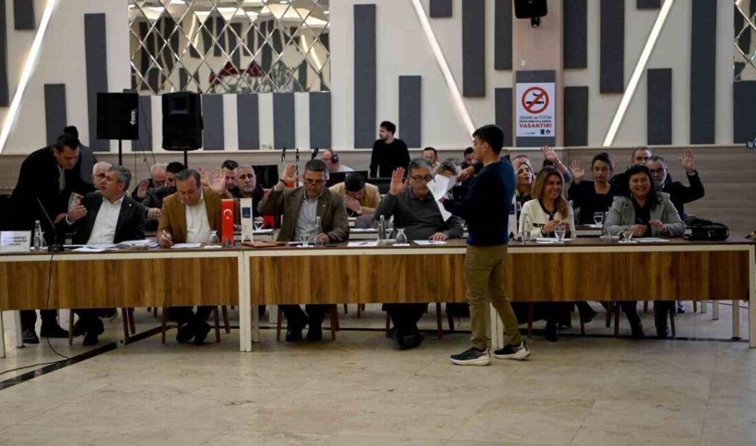 Kuşadası Belediye Meclisi, 2026 yılının ilk toplantısını gerçekleştirdi. Toplantıda, vatandaşlara