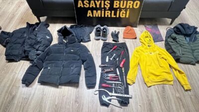 Aydın’ın Kuşadası ilçesinde 6 farklı hırsızlık suçundan aranan şahıs, kıskıvrak