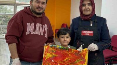 Menteşe’de “Okullar Merkezimizde” programı kapsamında düzenlenen etkinlikte, aileler ve çocuklar