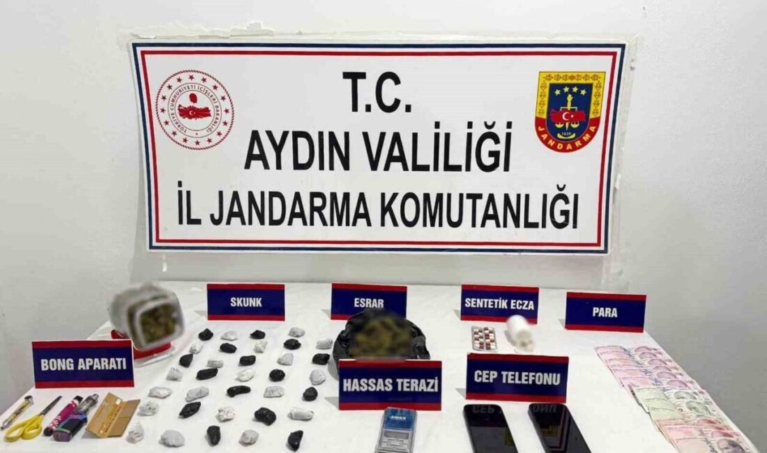 Aydın’ın Kuşadası ilçesinde uyuşturucu satıcılarına yönelik düzenlenen operasyonda iki şüpheli