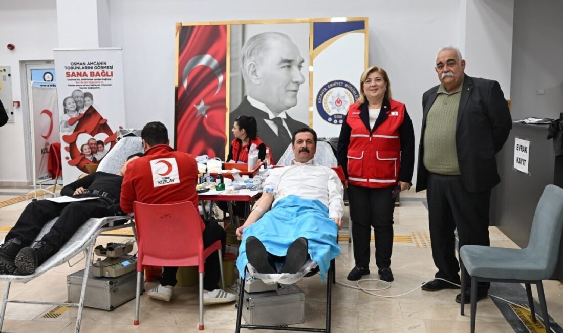 Kütahya İl Emniyet Müdürlüğü personeli, Türk Kızılay’ı tarafından düzenlenen kan