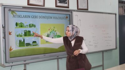 Kütahya Belediyesi, çevre bilincinin küçük yaşlarda kazandırılması amacıyla yürüttüğü ’Sıfır