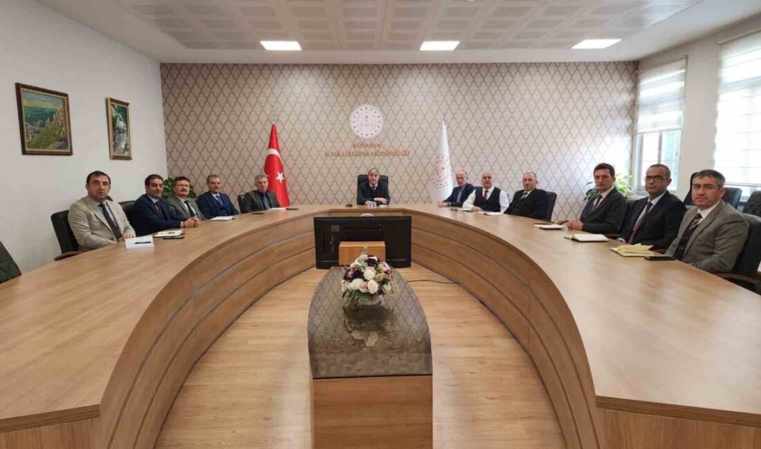 Kütahya İl Millî Eğitim Müdürü Mustafa Yılmaz başkanlığında gerçekleştirilen toplantıda,