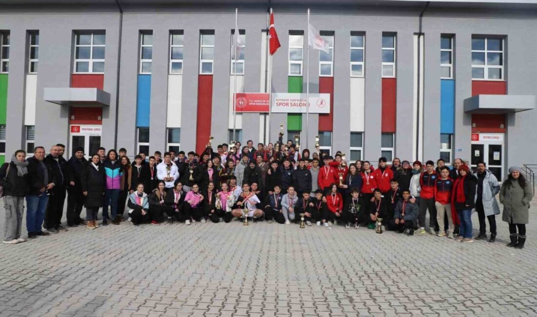 Kütahya Gençlik ve Spor İl Müdürlüğü koordinesinde düzenlenen Okul Sporları