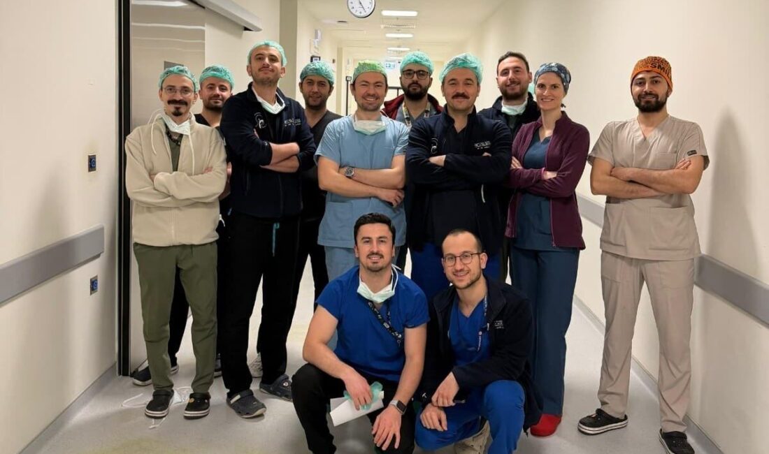 Kütahya Şehir Hastanesi’nde ses teli felci nedeniyle yaşam kalitesi düşen