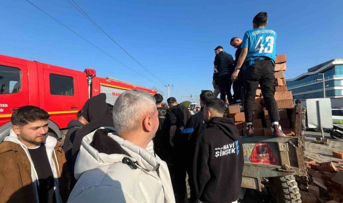 Manisa Turgutlu’da ters yönden ilerleyerek yolun karşısına geçmeye çalışan kiremit