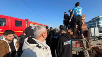 Manisa Turgutlu’da ters yönden ilerleyerek yolun karşısına geçmeye çalışan kiremit