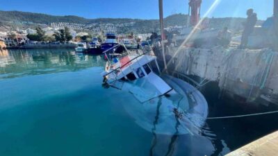 Muğla’nın Milas ilçesine bağlı Güllük Mahallesi’nde etkili olan sert hava