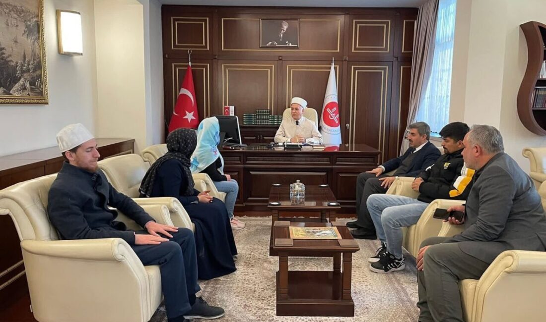 Gaziantep’te Kur’an-ı Kerim’den etkilenen Macar uyruklu kadın İslamiyet’i seçti. Gaziantep