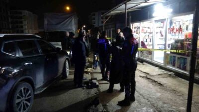 Malatya’da bir iş yerine düzenlenen silahlı saldırıda 7 kişi yaralandı.