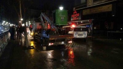 Malatya’da bir apartmana ait istinat duvarının çökmesi sonucu 6 katlı