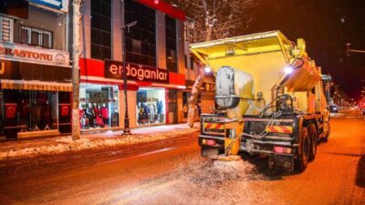 Malatya Büyükşehir Belediyesi kar yağışının hayatı olumsuz etkilememesi için, karla