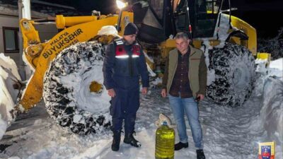 Malatya’da kırsal bölgelerde etkili olan kar yağışı hayatı olumsuz etkilerken,