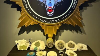 Malatya’da sokak satıcılarına yönelik düzenlenen operasyonda 800 gram esrar maddesi