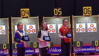 Manavgatlı Ada Şahin, Fransa’nın Nimes şehrinde düzenlenen Salon Dünya Okçuluk