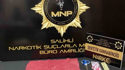 Manisa’nın Salihli ilçesinde düzenlenen operasyonda 5 bin 500 içimlik sentetik