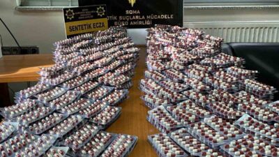 Manisa’nın Soma ilçesinde gerçekleştirilen uyuşturucu operasyonunda binlerce sentetik hap ve