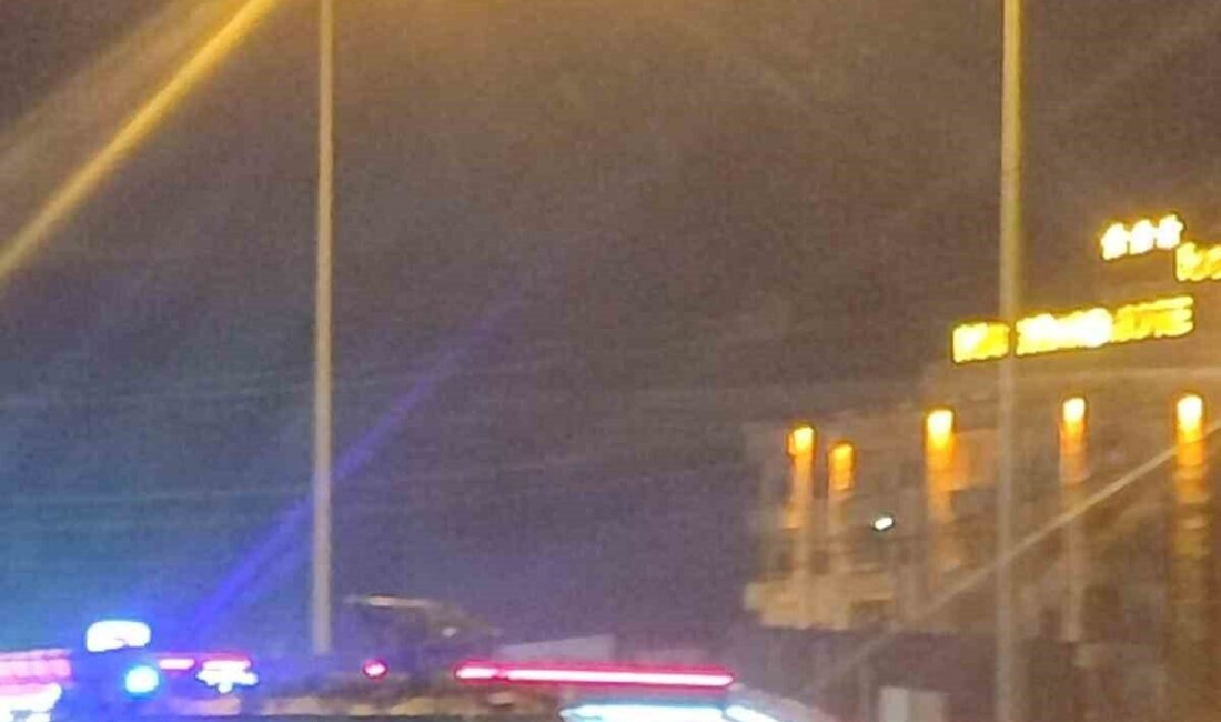 Mardin’in Nusaybin ilçesinde askeri araç ile otomobilin çarpıştığı kaza maddi