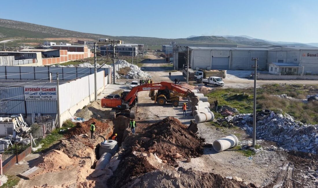 Manisa Büyükşehir Belediyesi ve MASKİ’nin Akhisar Karaosmanoğlu Sanayi Sitesi’nde başlattığı