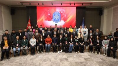 Gençliğe ve eğitime değer veren bir belediye olarak Mektep Melikgazi