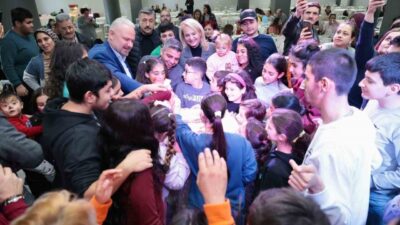 Menemen Belediyesi, ilçede yaşayan ve çeşitli okullarda eğitim gören özel