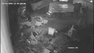 Muğla’nın Menteşe ilçesindeki bir iş yerinden hurda malzeme çaldığı iddia