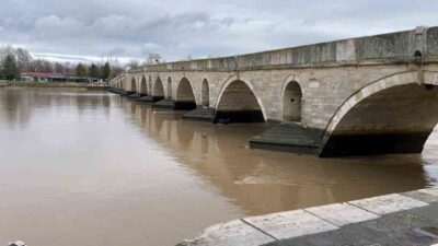 Bulgaristan ve Edirne bölgesinde etkili olan sağanak yağışların ardından Meriç