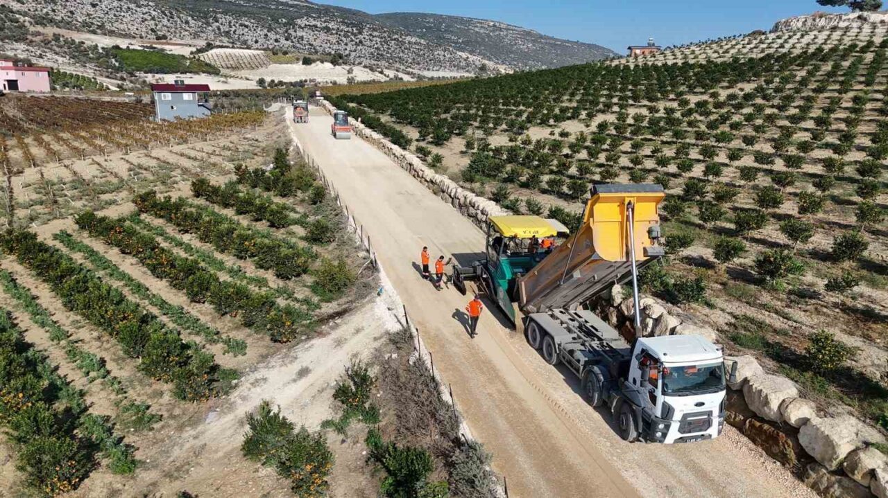 Mersin Büyükşehir Belediyesi, 2025 yılı boyunca 13 ilçede yürüttüğü kapsamlı