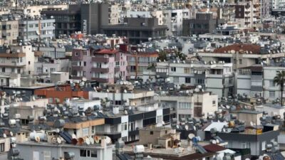 Türkiye’nin en fazla güneş alan şehirlerinden biri olan Mersin’de, evlerin