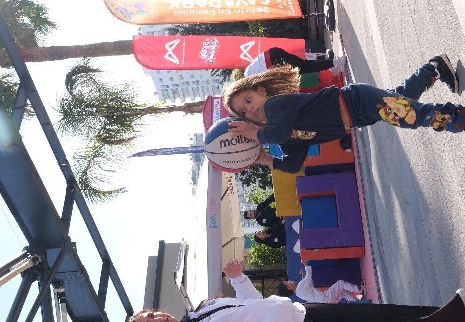 Mersin Büyükşehir Belediyesi, çocukların erken yaşta sporla tanışmasını sağlamak amacıyla