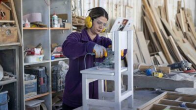 Mersin Büyükşehir Belediyesi Tarsus Geri Dönüşüm Atölyesi’nde yıl boyunca yürütülen