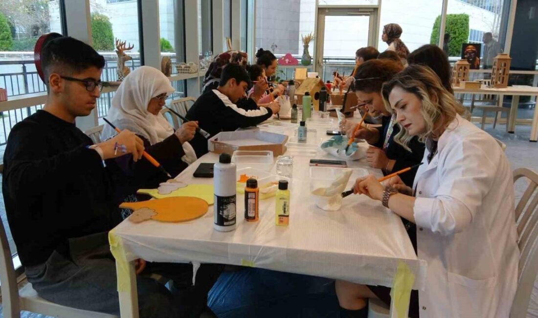 Mersin Şehir Eğitim ve Araştırma Hastanesi’nde hastalar, hasta yakınları ve